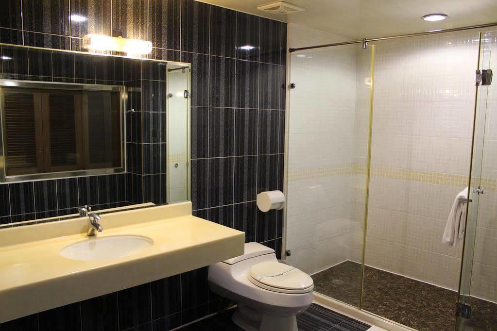 Kaja Hotel Гаосюн Экстерьер фото